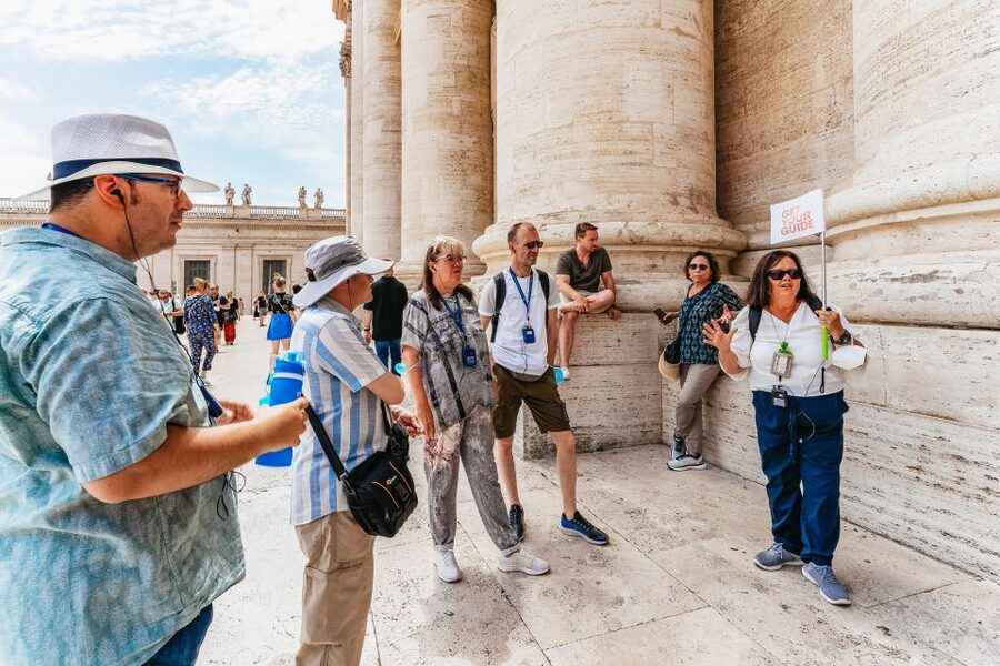 Rome: St. Peter's Basilica, Square and Grottoes Guided Tour - The Vatican Grottoes below the church