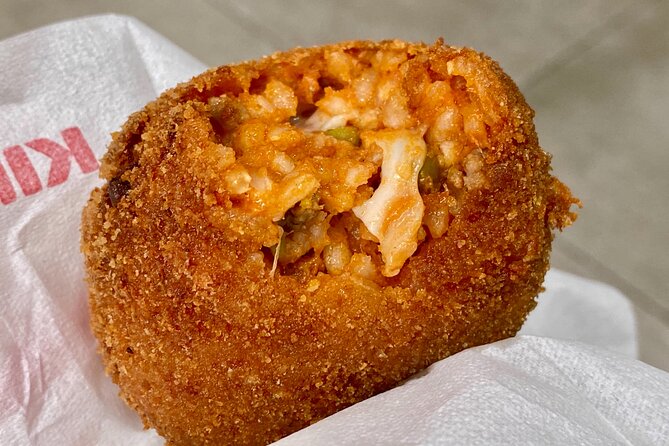 Rome Street Food Tour with Local Guide - A short passage through Passetto del Biscione