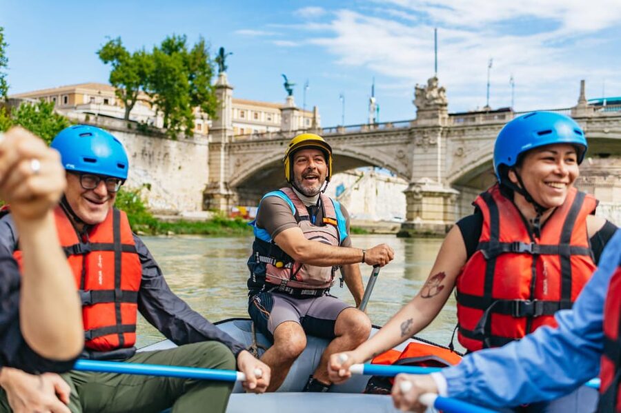 Rome: Tiber River Urban Rafting Tour with Roman Pizza - Launching at Scalo de Pinedo