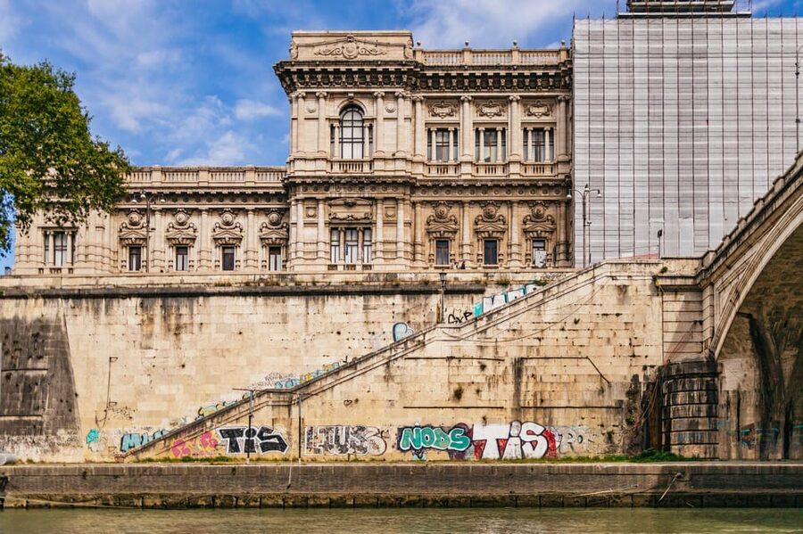 Rome: Tiber River Urban Rafting Tour with Roman Pizza - Floating past Castel Sant’Angelo