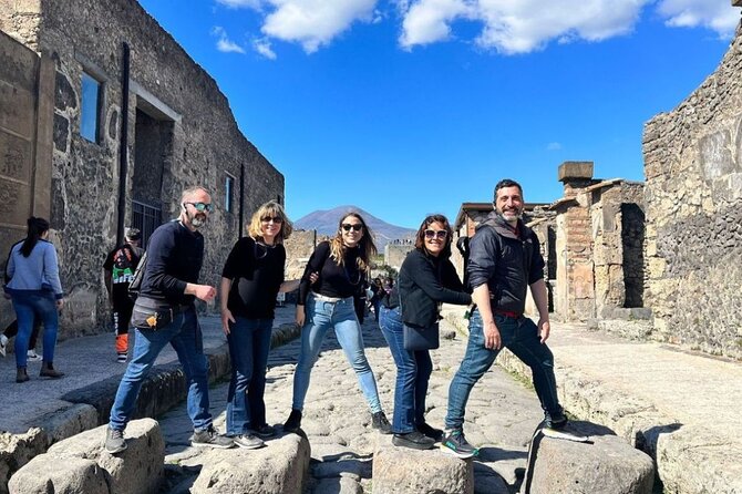 Rome to Pompeii Guided Tour with Wine & Lunch by High Speed Train - Walking through Pompeii in about two hours