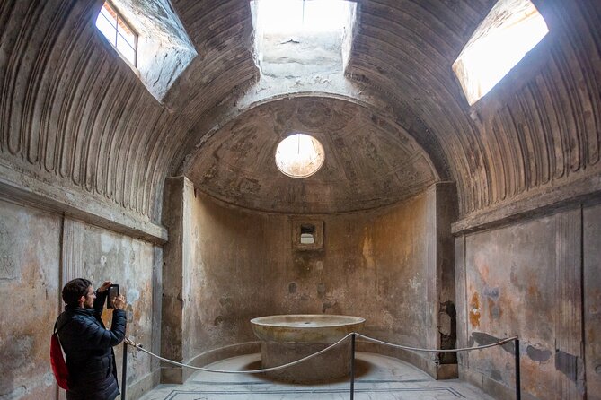 Rome to Pompeii, Sorrento & Capri: 2-Day South Italy Tour - Meals, Hotels, and Comfort