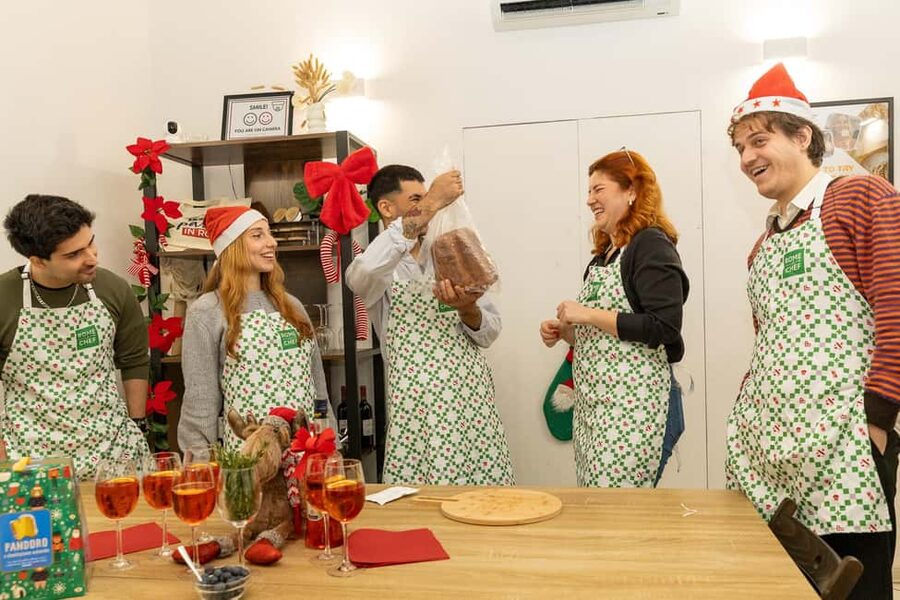 Rome: Traditional Pasta with Cocktails Cooking Class - How the price compares with a Rome dinner