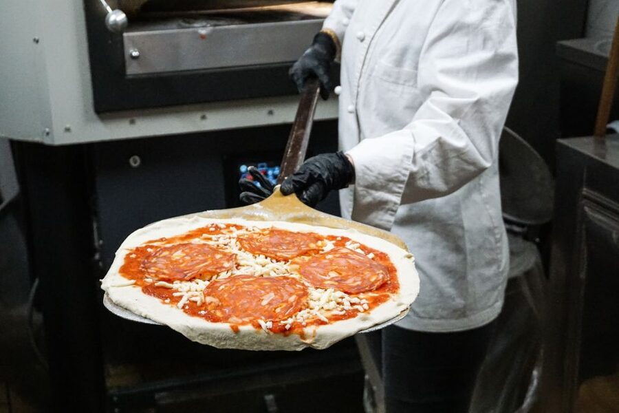 Rome: Traditional Pizza Cooking Class near Piazza Navona - Starting at Osteria Pasquino on Piazza di Pasquino
