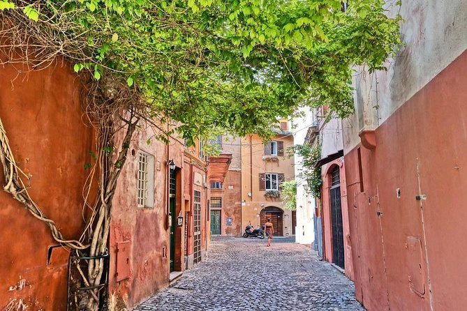 Rome: Trastevere Food tour with Free-Flowing Fine Wine - Homemade pasta and traditional Roman sauce