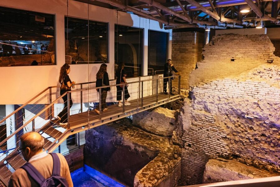 Rome: Trevi Fountain and Underground Guided Tour - What to bring and how to prepare