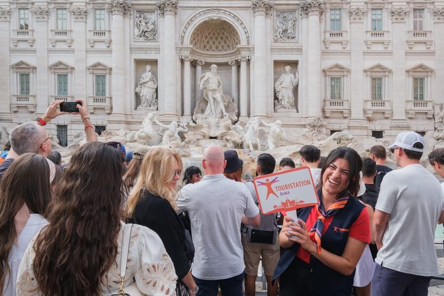 Rome: Trevi Fountain District Underground Domus Guided Tour - Vicus Caprarius, Rome’s underground City of Water