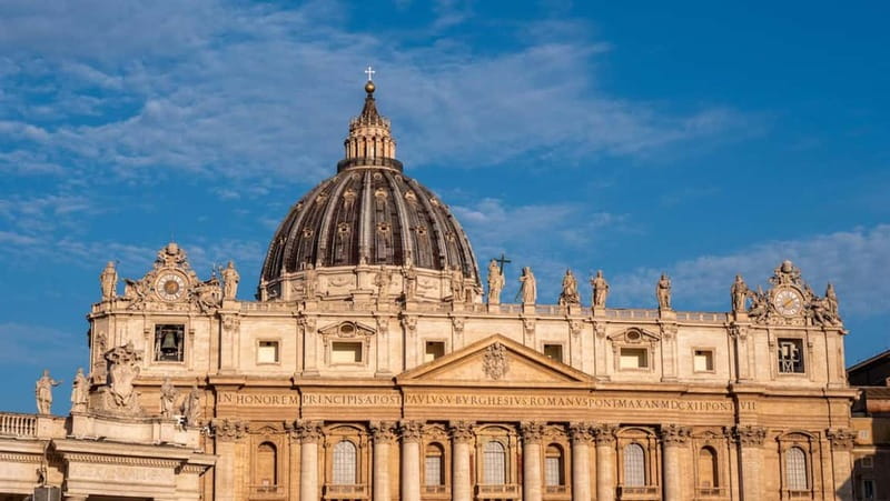 Rome: Vatican Museums and Sistine Chapel Small Group Tour - Crowds, clothing, and comfort
