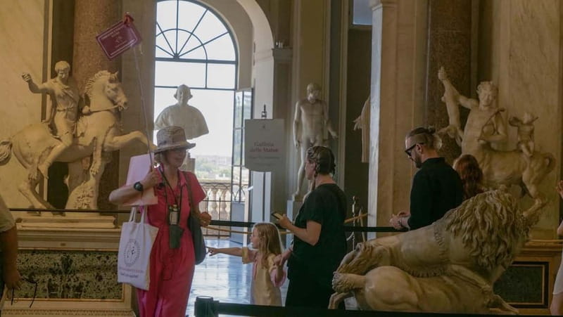 Rome: Vatican Museums and Sistine Chapel Small Group Tour - Michelangelo’s Sistine Chapel