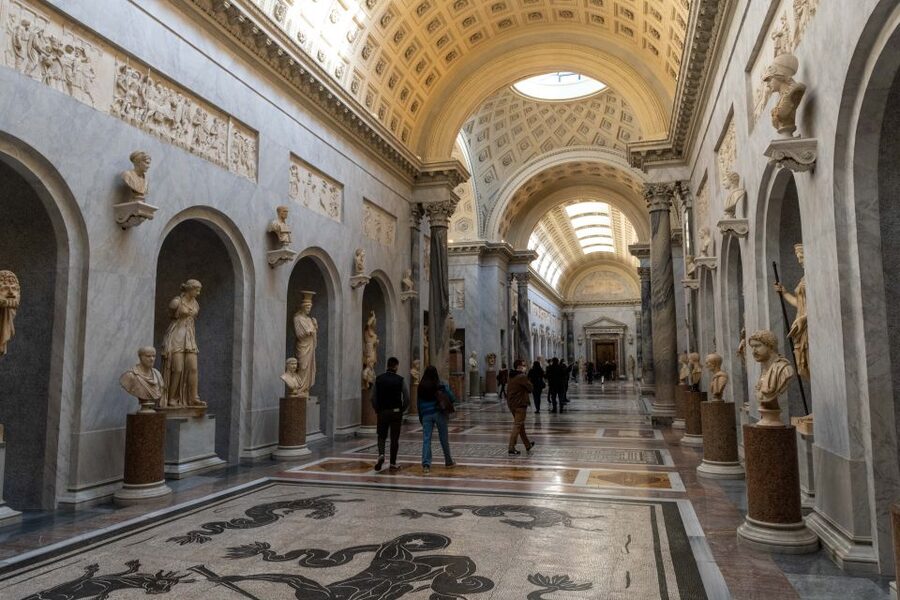 Rome: Vatican Museums, Sistine Chapel, and Basilica Tour - Crowds, walking, and the practical strain