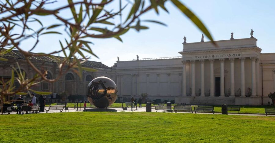 Rome: Vatican Museums, Sistine Chapel, and Basilica Tour - What this Vatican tour is really like