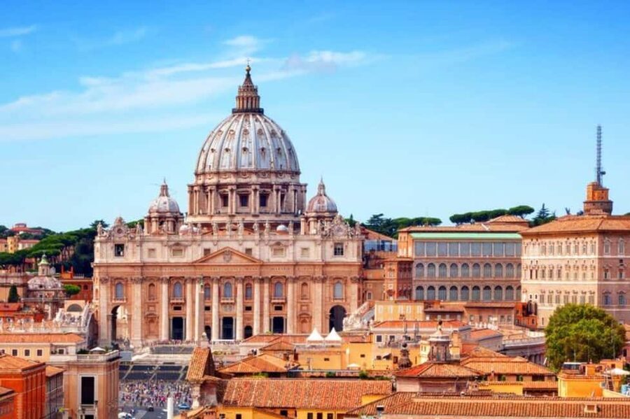Rome: Vatican Museums, Sistine Chapel, and St. Peter's Tour - Why the Vatican needs a guided route