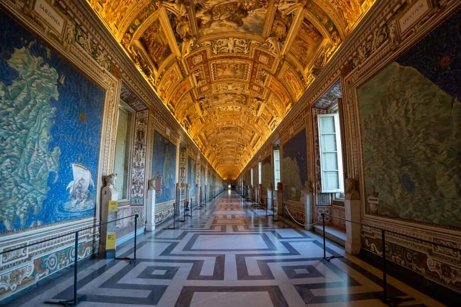 Rome: Vatican Museums, Sistine Chapel & Basilica Tour - Gallery of Maps: the tour’s most distinctive room