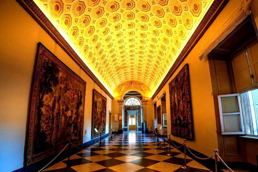Rome: Vatican Museums & Sistine Chapel Ticket + Tour Options - Finding Crown Tours on Via Mocenigo