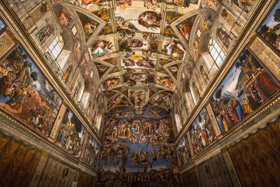Rome: Vatican Pass, Top Attractions and Free Transport - Entering the Vatican Museums and Sistine Chapel