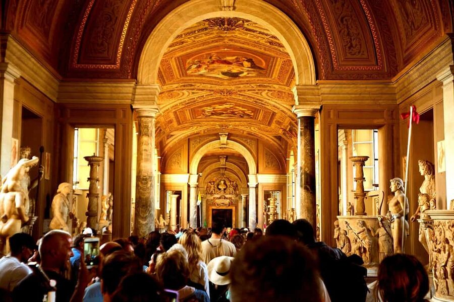 Rome: Vatican & Sistine Chapel Tour + Optional Colosseum - Key points to know before booking