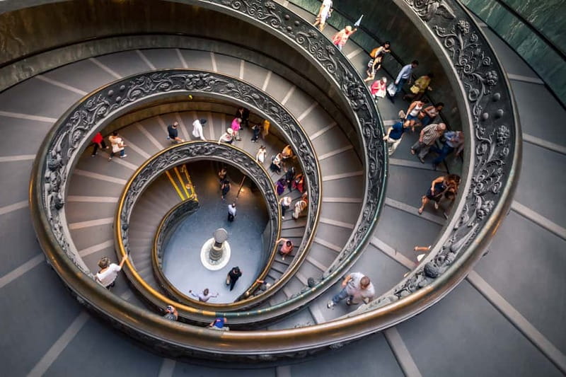 Rome: Vatican & St Peter's Basilica: unlock the wonders - The Pinecone Courtyard and the first sculptures