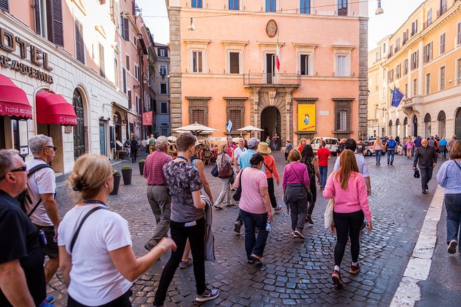 Rome Walking Tour with Piazza Navona, Trevi Fountain and Pantheon - Piazza Colonna connects ancient Rome with modern government