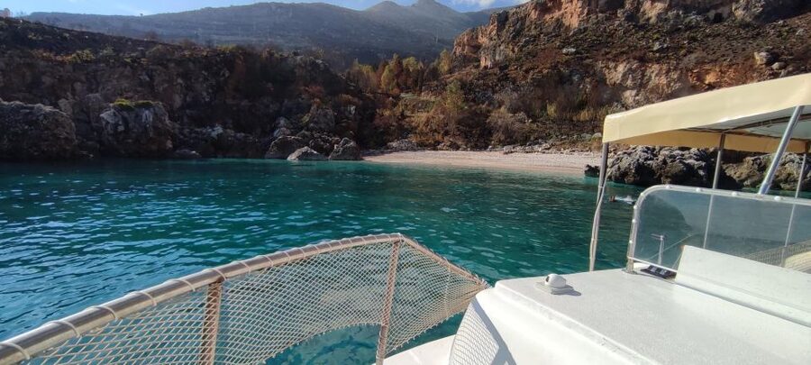 San Vito Lo Capo: Boat Trip with 3 Swimming Stops and Snacks - Comfort, space, and the small-group advantage