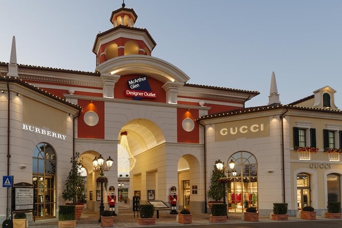 Serravalle Outlet Shopping Mall Shuttle Bus - Return ticket - The ride from Milan to Serravalle