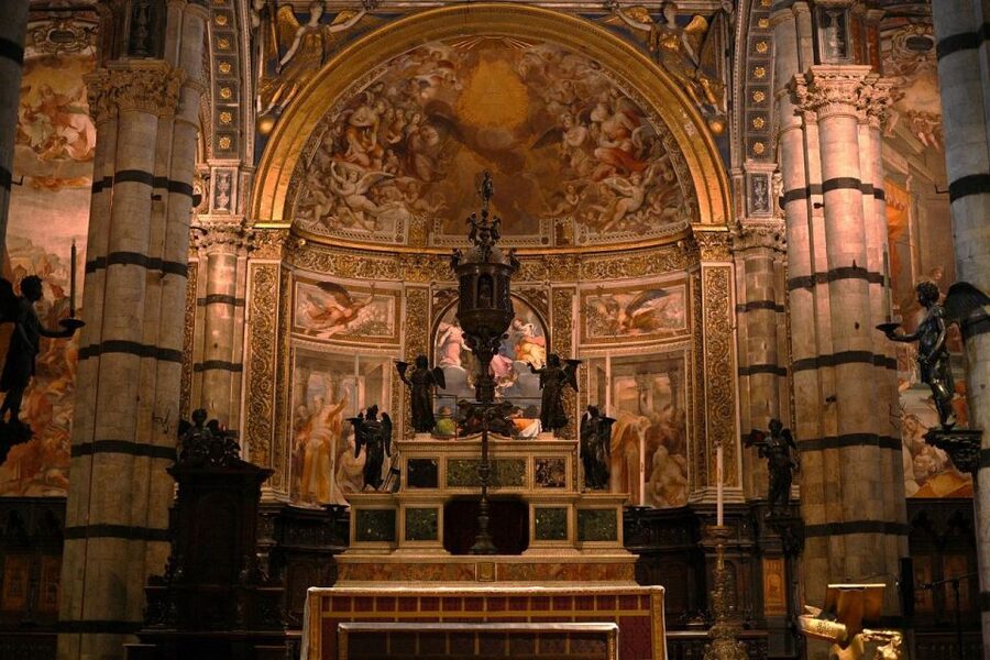 Siena Walking Tour with Cathedral and Crypt & Museum Option - Who should book this Siena tour?