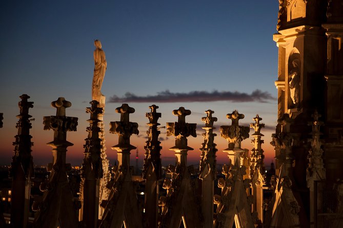 Skip The Line: Best Of Milan Tour With Last Supper & Milan Duomo - The one-hour walk from Santa Maria delle Grazie to central Milan