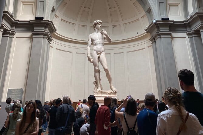 Skip the line : David Guided Experience - Michelangelo’s unfinished Prisoners and the rest of the museum