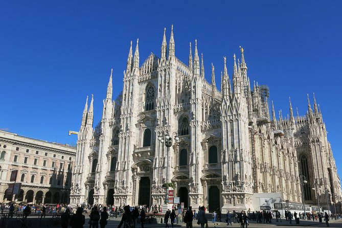 Skip the Line: Essential Milan Tour Including Da Vinci's 'The Last Supper' - Piazza del Duomo and the cathedral from outside