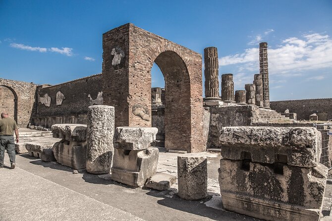 Skip-the-Line Pompeii Guided Tour from Sorrento - Via dell’Abbondanza and the Stabian Baths