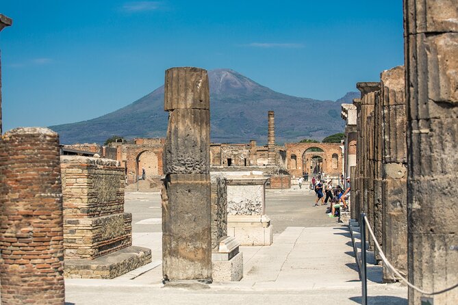 Skip-the-Line Pompeii Guided Tour from Sorrento - The Lupanar and Pompeii’s less-polished side