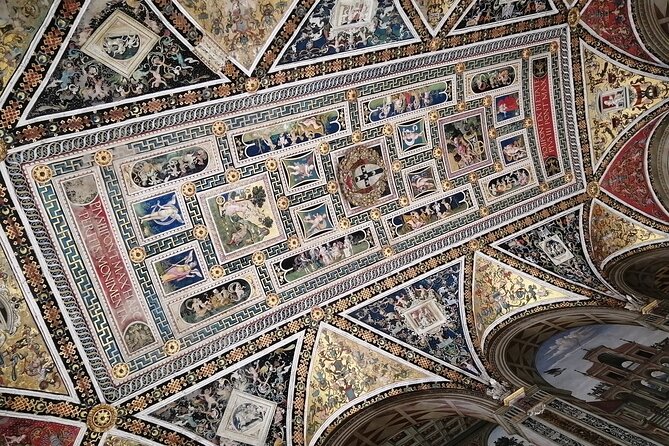 Skip the Line: Siena Duomo and City Walking Tour - Group size, audio equipment, and the walking pace