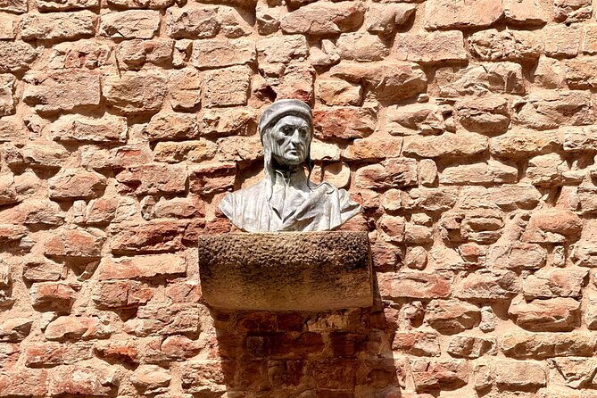 Skip the line: Uffizi and Accademia Small Group Walking Tour - Piazza della Signoria and Florence’s public history