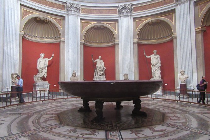 Skip-The-Line Vatican Museums, Sistine Chapel & Basilica Tour - The Sistine Chapel, explained before silence