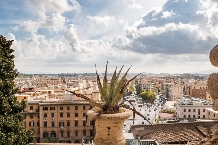 Skip-The-Ticket-Line Vatican Museums & Sistine Chapel Entry - Raphael Rooms and the papal apartments