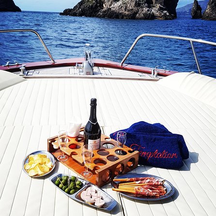 Small Group Boat Tour: Day Cruise from Sorrento to Capri - What the €131.81 price really covers