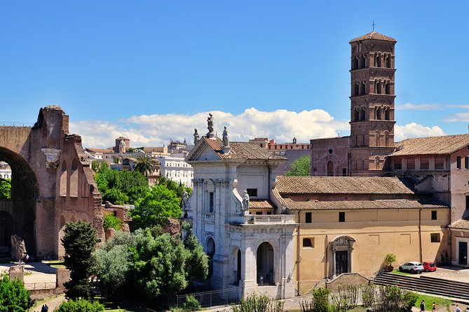 Small Group Colosseum, Roman Forum & Palatine Hill Tour - The guides can make or break the visit