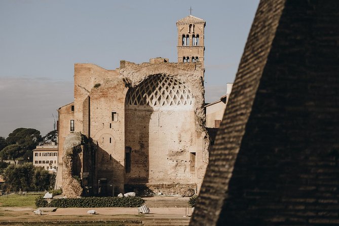Small-Group Colosseum Tour with Roman Forum & Palatine Hill - Making sense of the Roman Forum