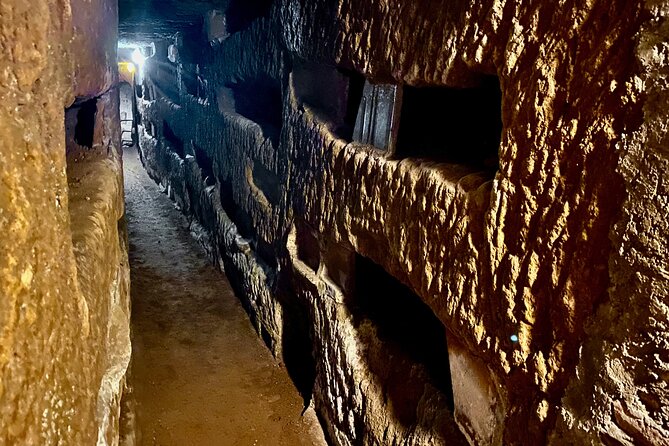Small Group Express Tour of Roman Catacombs with Transfer - Timing: efficient, but not leisurely