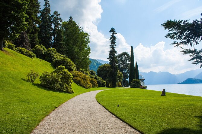 Small-Group Lake Como – Bellagio, Varenna & Hidden Waterfall - Guides make the small group worthwhile