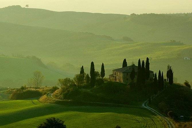 Small-Group Montepulciano and Pienza Day Trip from Siena - The Crete Senesi: gray hills and open roads