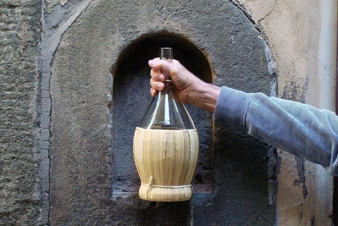 Small-Group Wine Tasting Experience in the Tuscan Countryside - The guides can shape the whole day