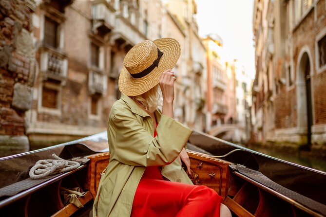 St. Mark’s Basilica Guided Tour with Venice Canals Gondola Ride - Key points at a glance