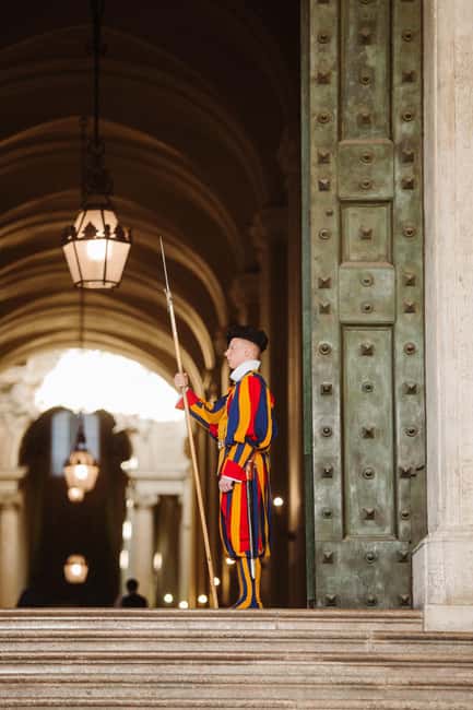 St. Peter’s Basilica Priority Access Tour with Dome & Crypt - Who should book this St. Peter’s tour?