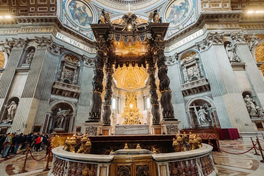 St. Peter’s Basilica Priority Access Tour with Dome & Crypt - Dress rules, documents, and access limits