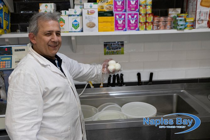 Street food in Naples with 6 Stops and Limoncello - Pignasecca Market shows Naples at street level
