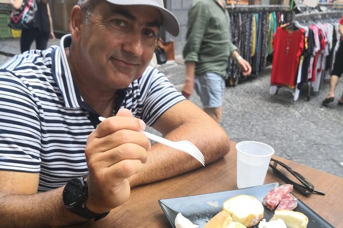 Street food in Naples with 6 Stops and Limoncello - Meatballs and ragù at Le Delizie Del Grano