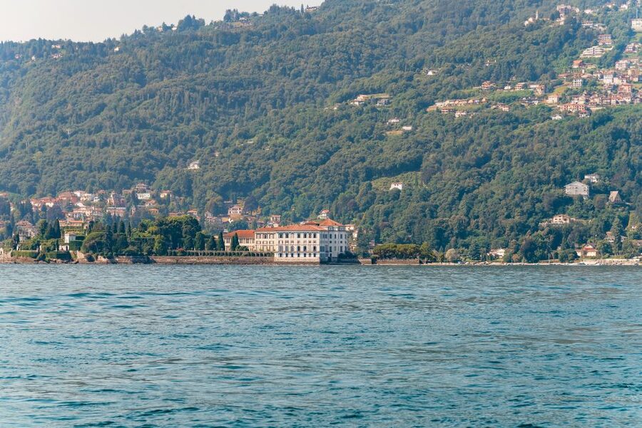 Stresa: 3 Borromean Islands Hop-On Hop-Off Boat Tour - Is this tour worth booking?