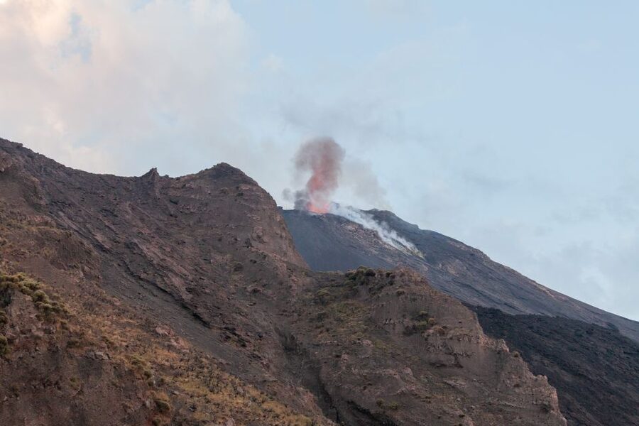 Stromboli: Sunset Trekking at Sciara del Fuoco - The guides and the value of the $35 price