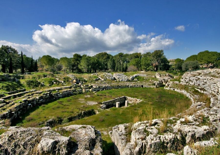 Syracuse: Neapolis Archaeological Park Small Group Tour - Grotta dei Cordari and the working life of the caves
