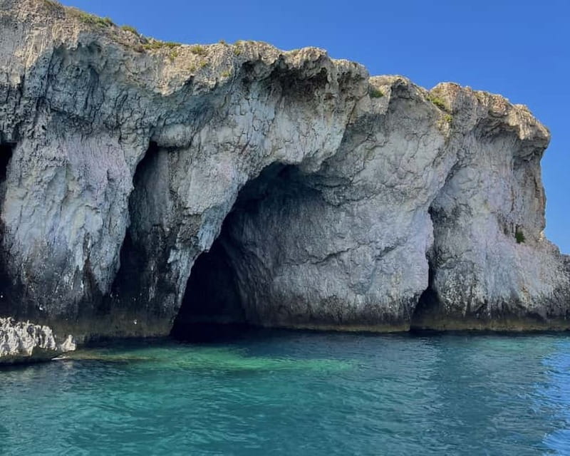 Syracuse: Ortigia Island and Sea Caves Boat Tour with Drinks - Porta Marina and the Return Route